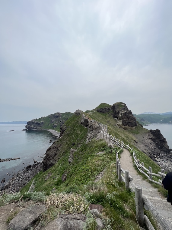 神威岬の帰り道